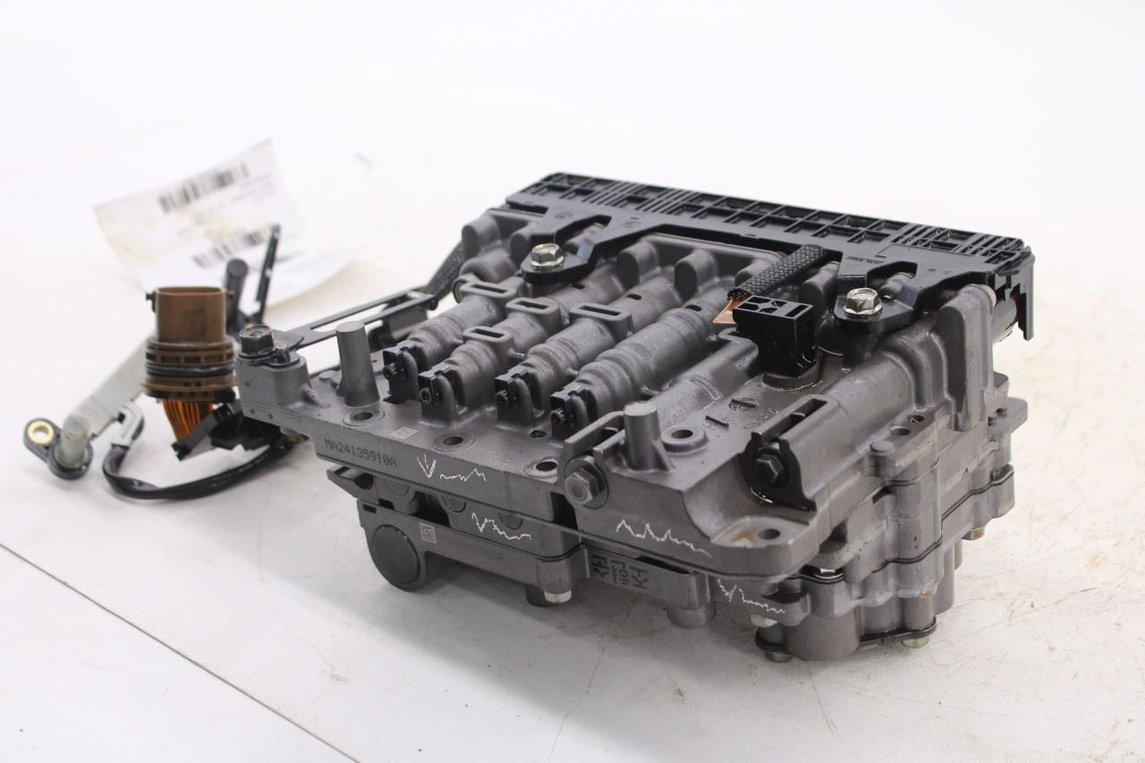 12-13 Kia Soul 2L FWD 6-Spd Auto Transmission Valve Body w/ Oil Pan 46210-3B6112