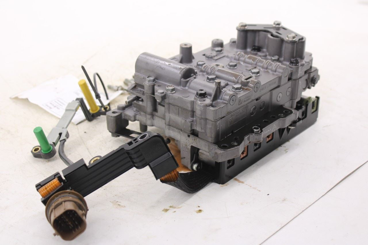 14-16 Kia Soul 1.6L FWD 6-Spd Auto Transmission Valve Body w/ Oil Pan 46210-260010