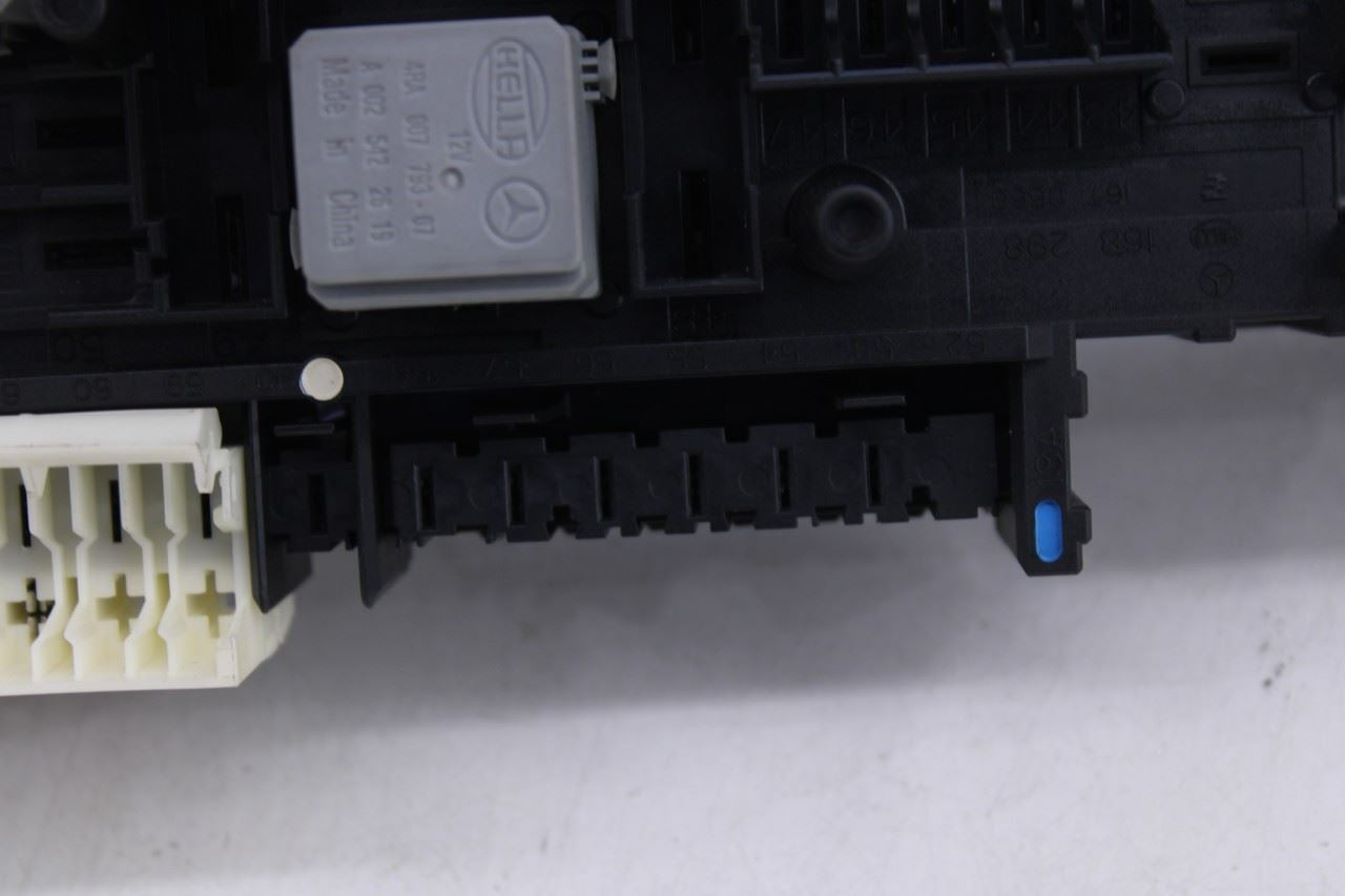 2010-16 Mercedes-Benz E350 Luxury 3.5L Rear Trunk SAM Fuse Relay Junction Block6