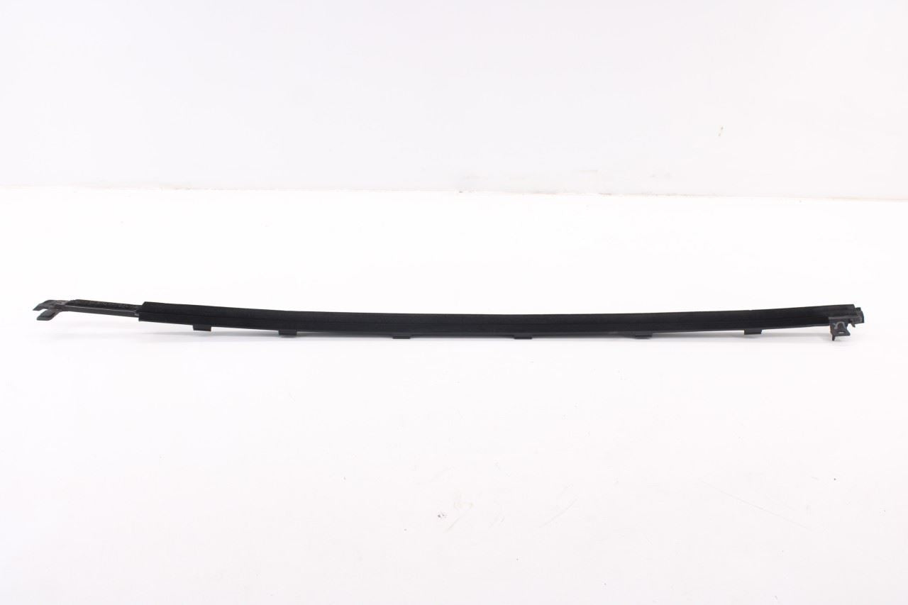 2015-23 Ford Mustang GT Front Right Side Door Outer and Inner Belt Weatherstrip9