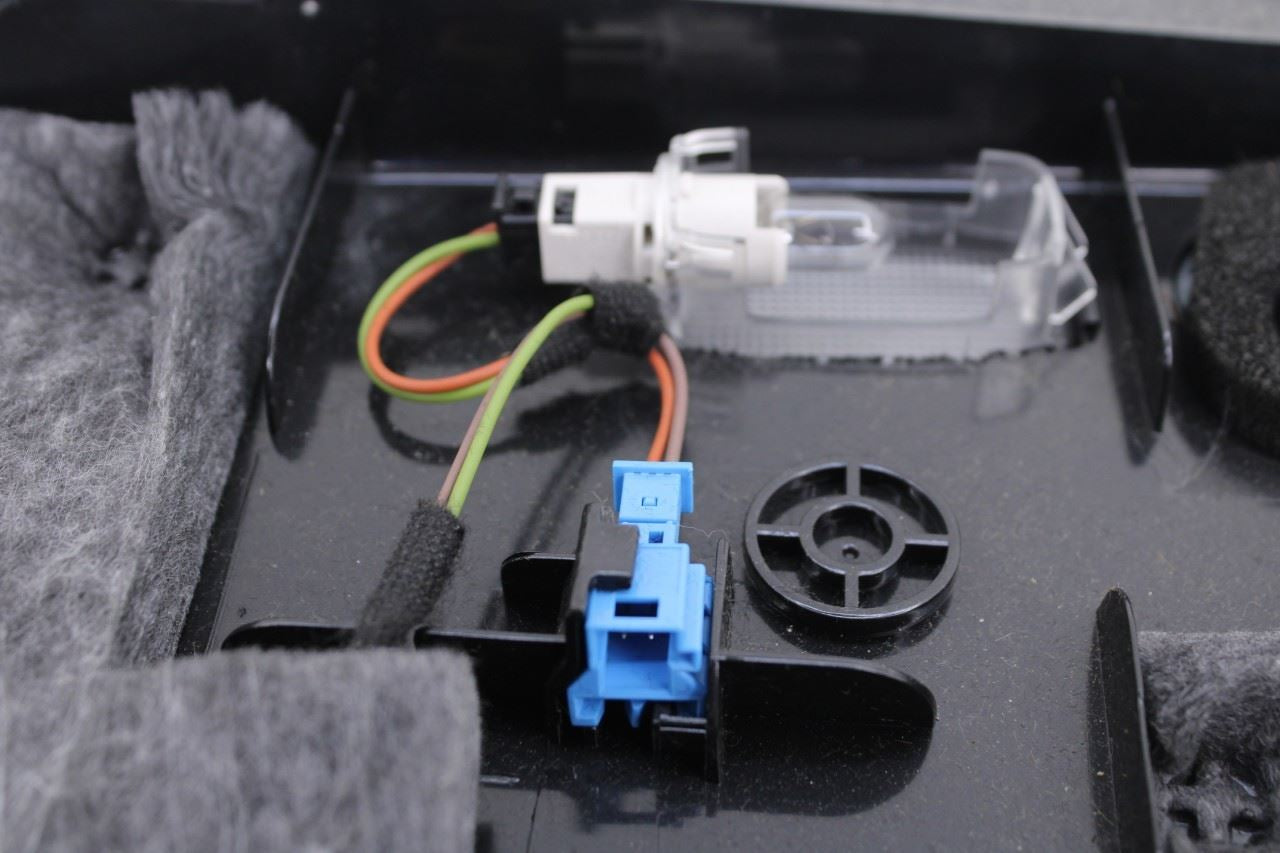 10-12 Mercedes-Benz E350 Luxury 4Matic Glove Box Storage Compartment 21268000918