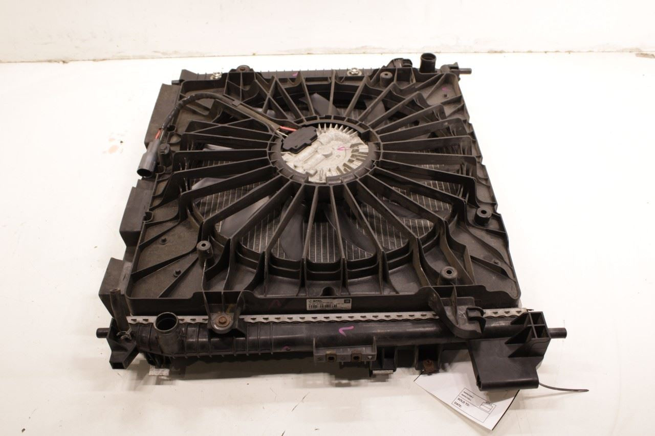 17-19 GMC Acadia SLT-1 3.6L AWD Engine Cooling Radiator Fan Assy 85557760 *ReaD* - Alshned Auto Parts
