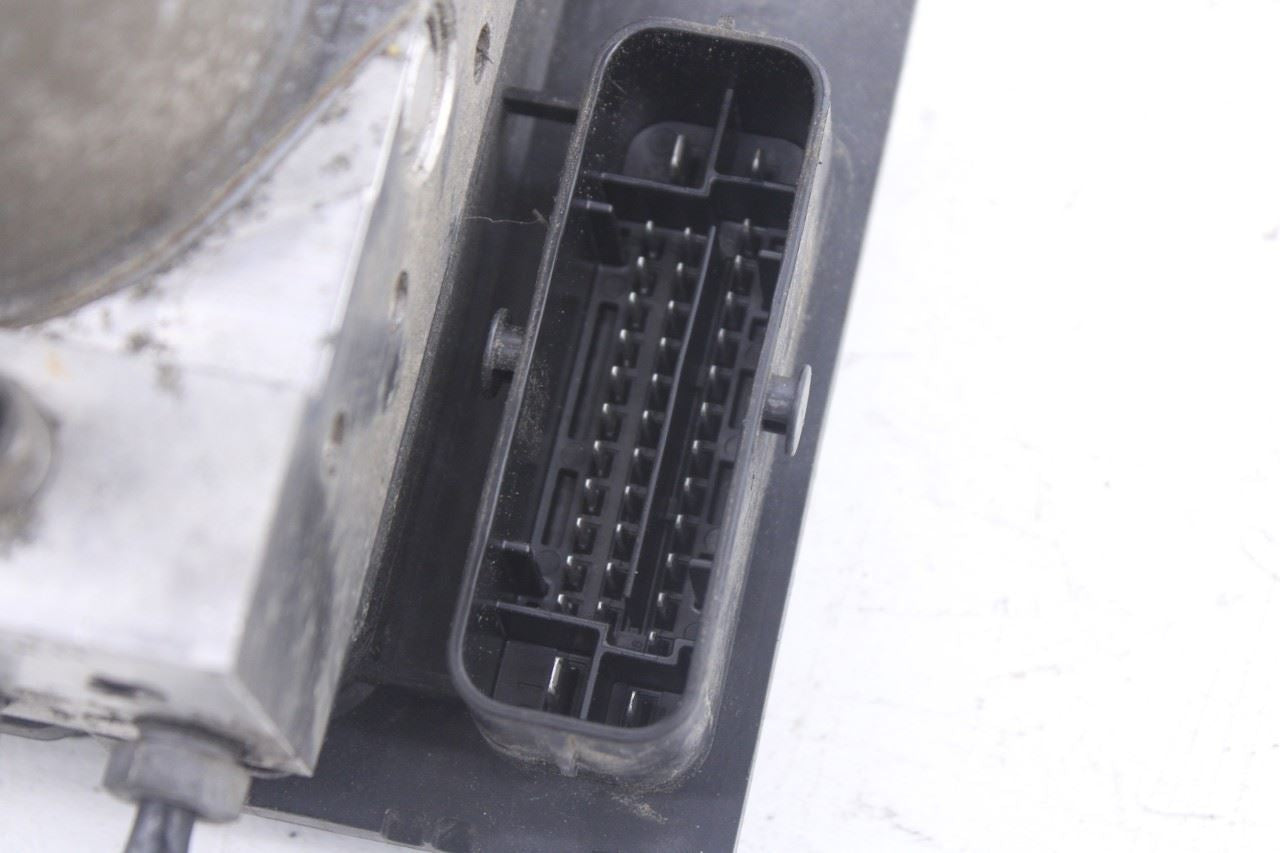 2014-2017 Audi Q5 Premium 2L ABS Anti Lock Brake Pump Control Module 8R0907379AS12