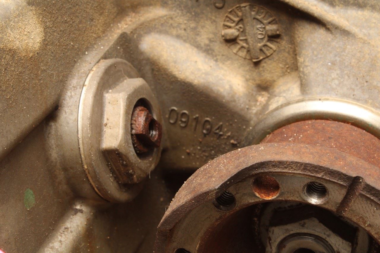 2012-17 Jeep Wrangler Unlimited Sport 3.6L 4WD AT Transfer Case Np241 52123497AA - Alshned Auto Parts