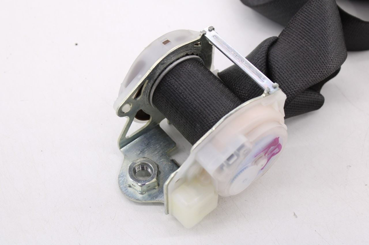 18-20 Chevrolet Equinox LT Rear Passenger Right Side 2nd Row Seat Belt Retractor8
