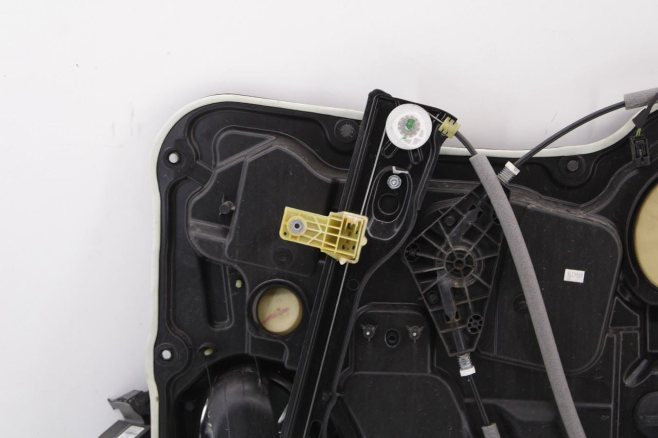 14-23 Jeep Cherokee Limited Front Left Door Window Regulator w/ Carrier w/ Motor - Alshned Auto Parts