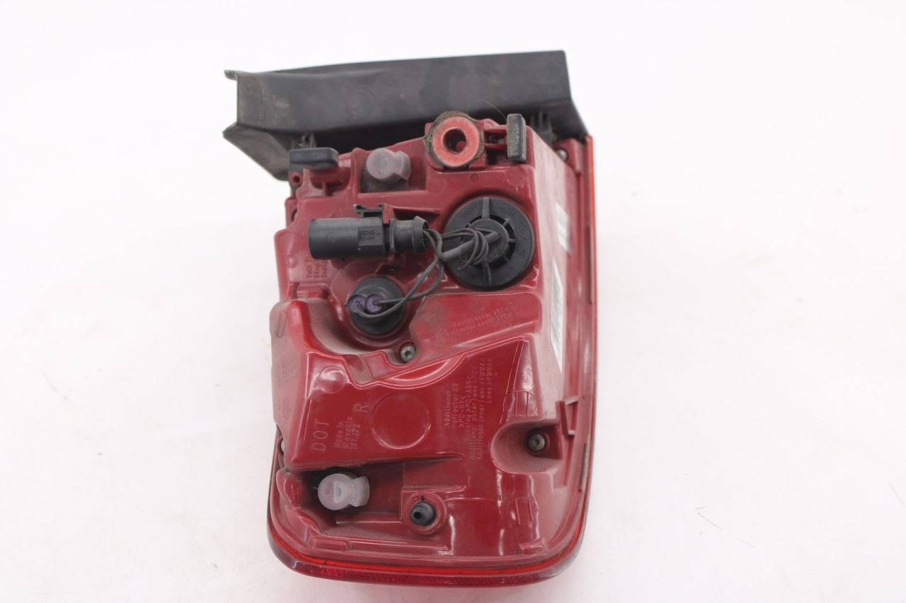 2013-2016 Audi S4 Premium Plus Rear Right Side Tail Light Lamp 8K5-945-096-AD6