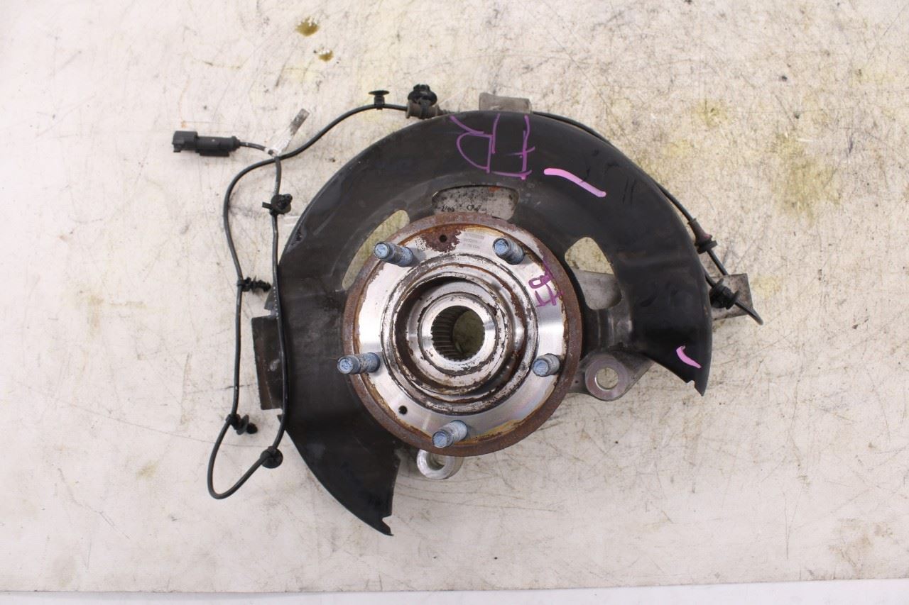 18-24 Chevrolet Equinox LT 1.5L FWD Front Passenger RH Side Spindle Knuckle Hub0