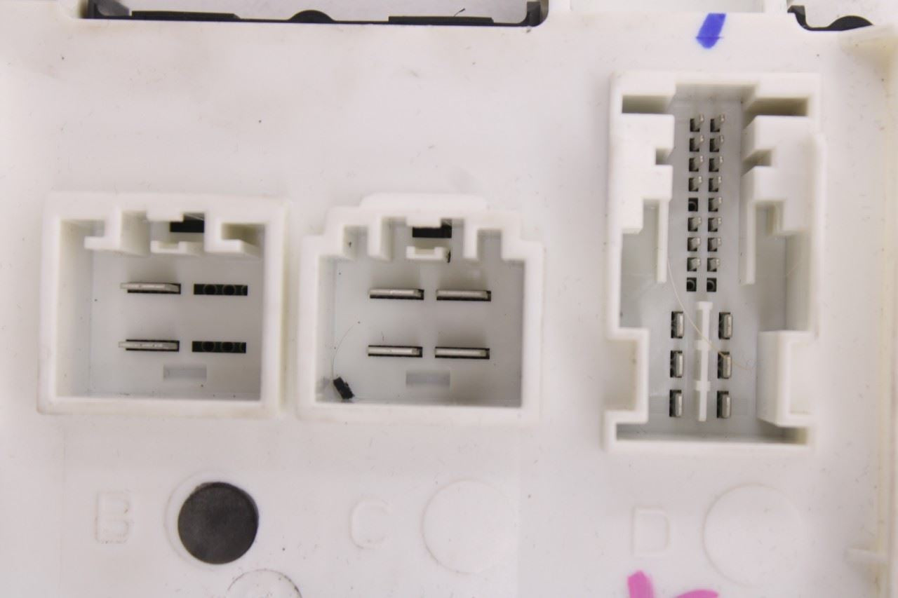 2015 Dodge Durango SXT Body Computer Control Module BCM BCU 68236139AF OEM - Alshned Auto Parts