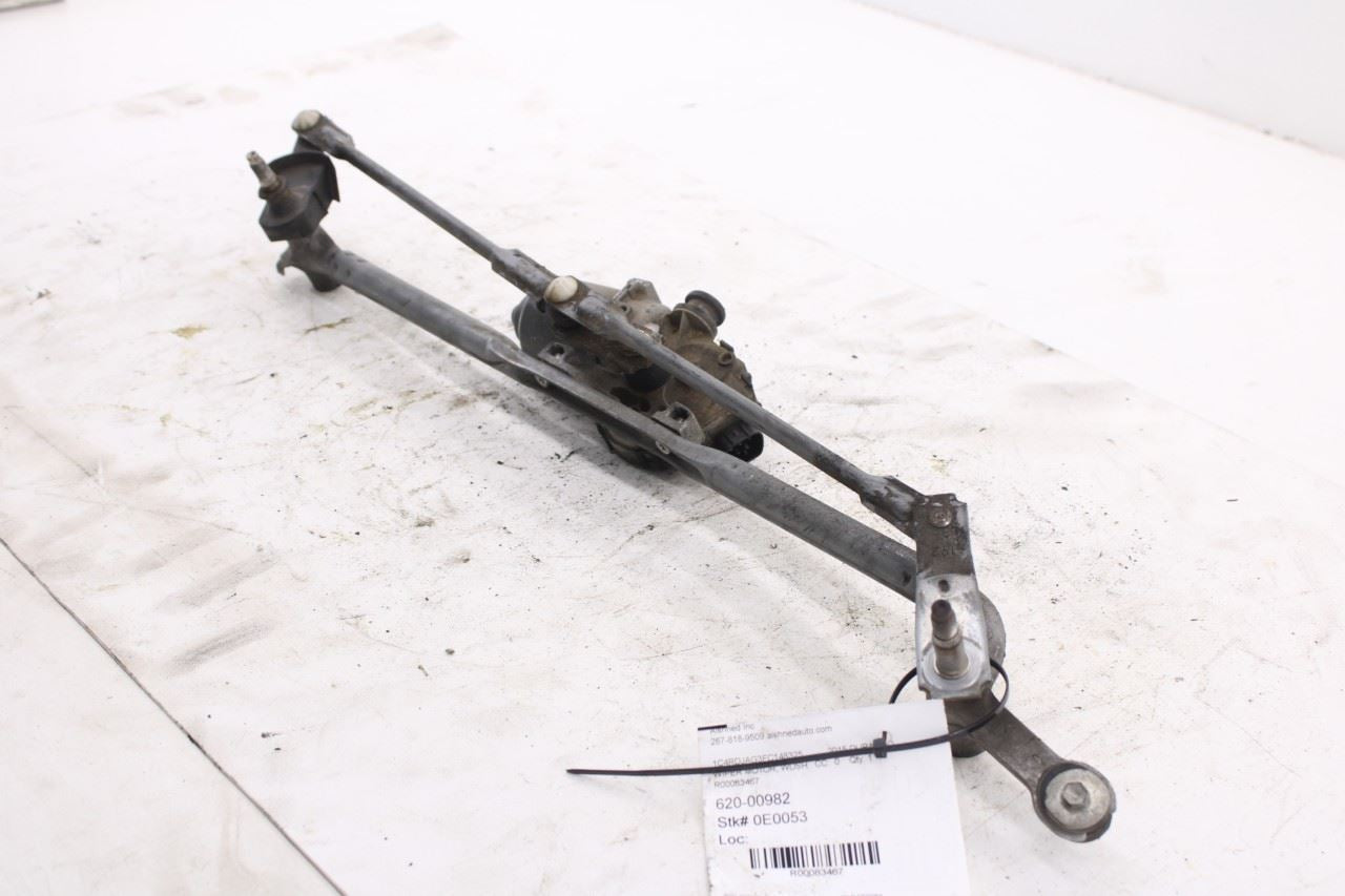 2014-2015 Dodge Durango SXT Front Windshield Wiper Transmission Linkage w/ Motor7