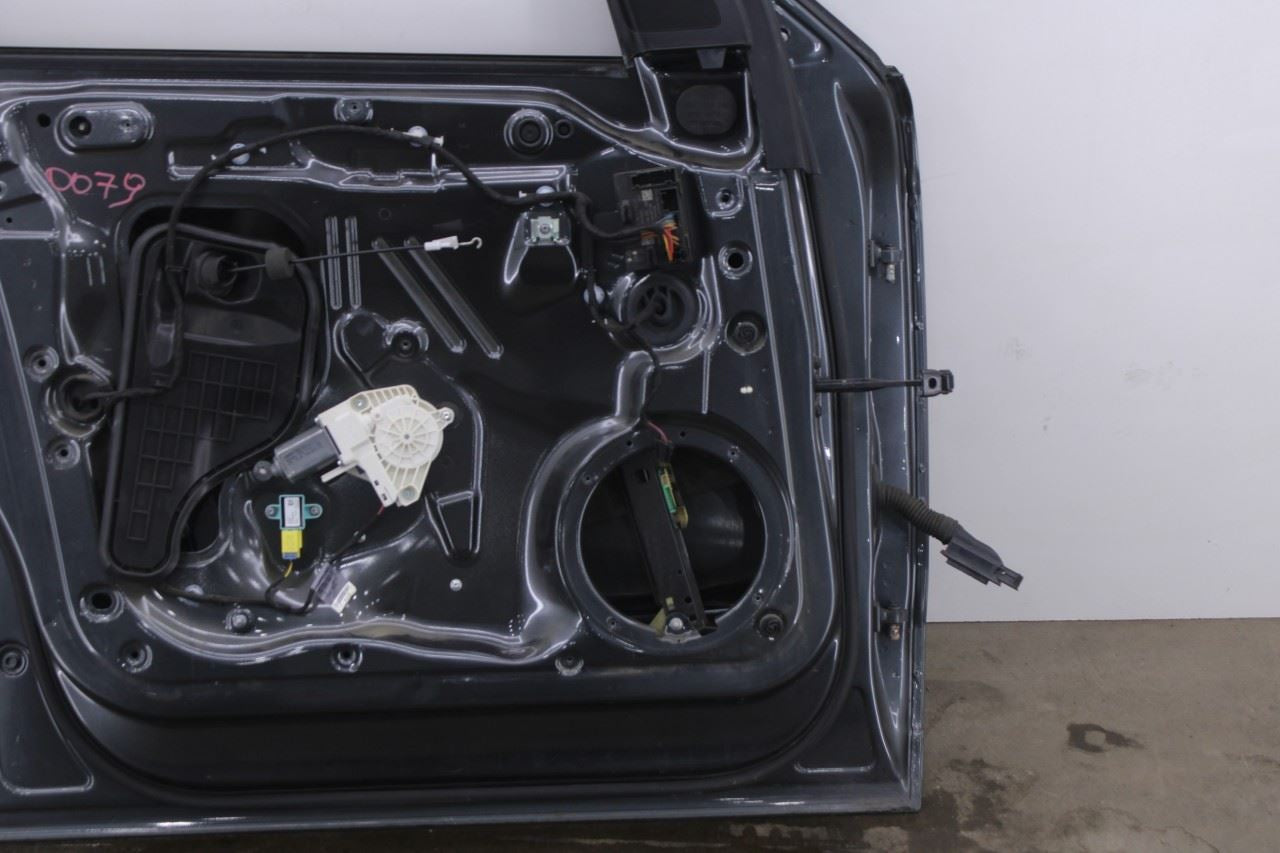 2009-2017 Audi Q5 Premium Front Left Driver Side Door Shell Panel 8R0831051E OEM19