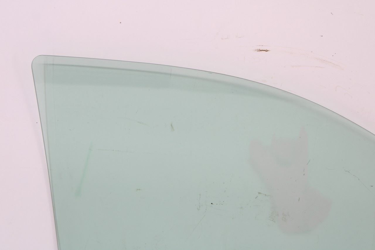 19-24 Chevrolet Silverado LT-L Front Left Side Door Window Glass 86532735 OEM - Alshned Auto Parts