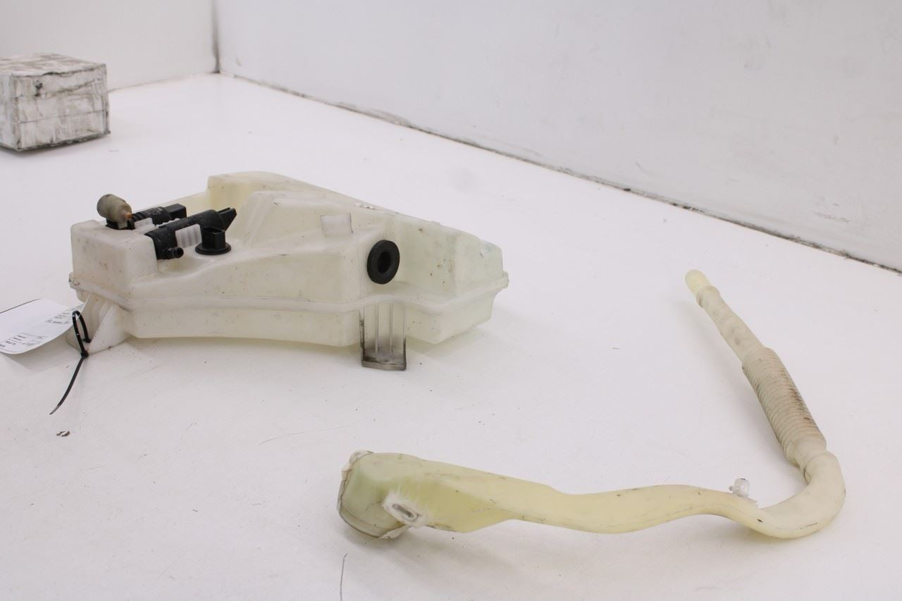 11-18 Porsche Cayenne S FR Windshield Wiper Washer Reservoir 95852870300 *ReaD* - Alshned Auto Parts