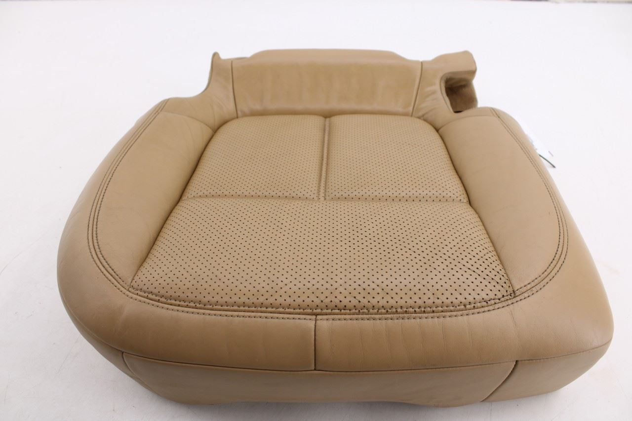 2011-2018 Porsche Cayenne S 4.8L AWD Rear Right Side 2nd Row Seat Lower Cushion2