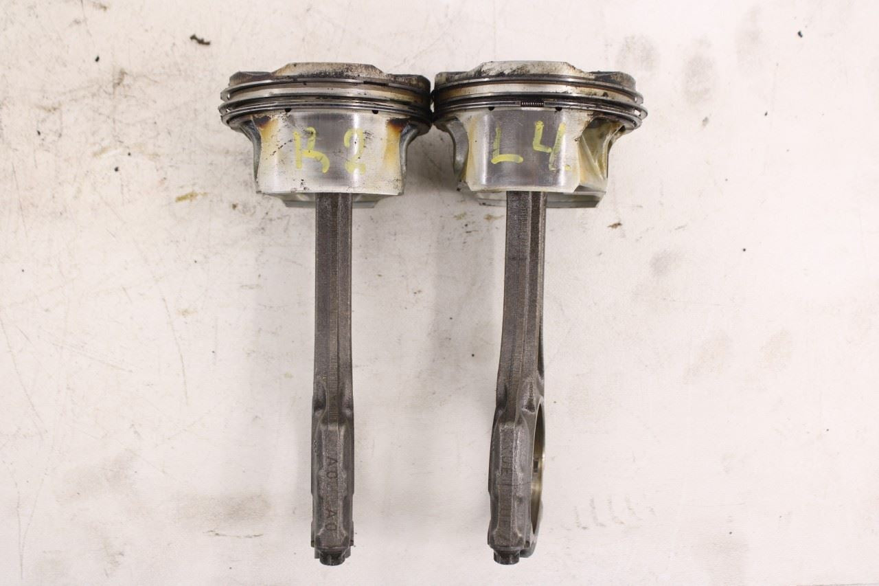 13-15 BMW 750i xDrive 4.4L Twin Turbo Engine Piston with Connecting Rod Set of 810