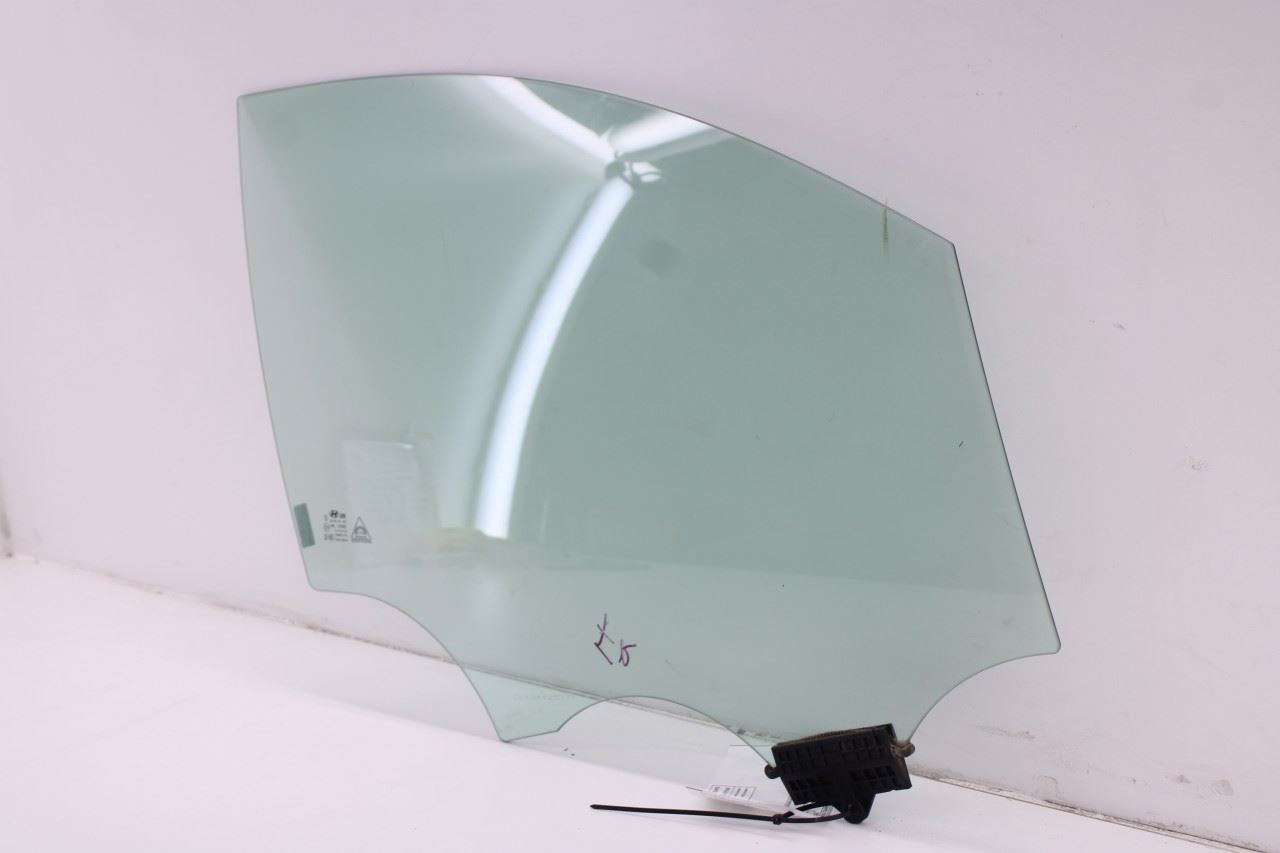 2019-2023 Hyundai Santa Fe SEL Front Right Door Window Movable Glass 82421-S20002