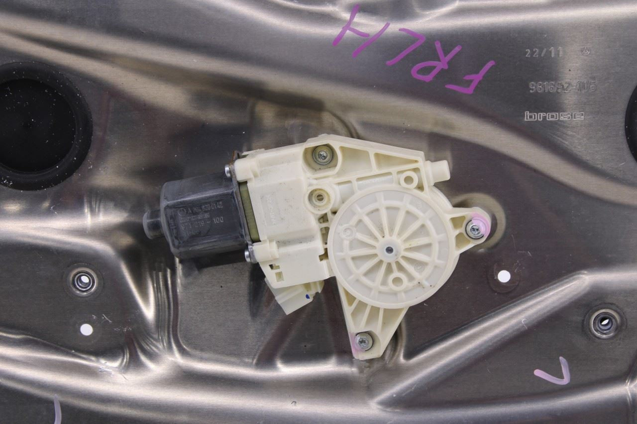 2010-16 Mercedes-Benz E 350 Luxury 4Matic FR LH Door Window Regulator w/ Carrier6