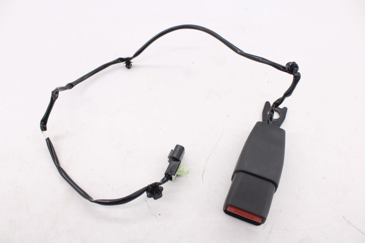 11-25 Mitsubishi Outlander Sport SE Front Passenger Right Side Seat Belt Buckle0