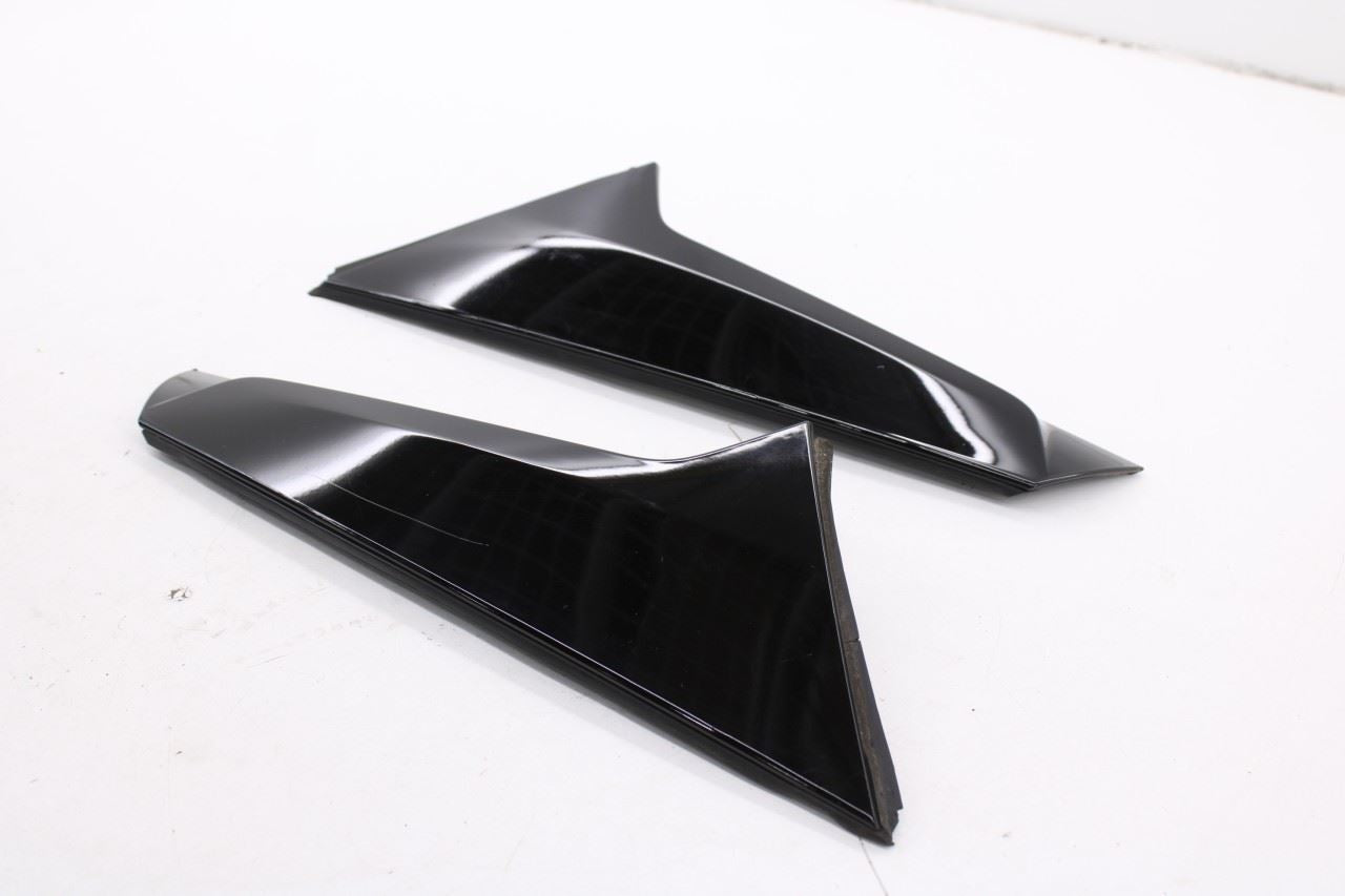 18-24 Chevrolet Equinox LT Rear Right and Left Liftgate Side Aero Trim 842142273
