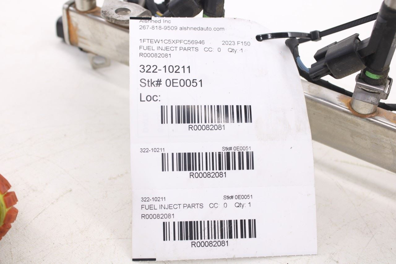 21-26 Ford F150 XLT Supercrew 5.0L Manifold Fuel Supply Port Rail with Injectors14