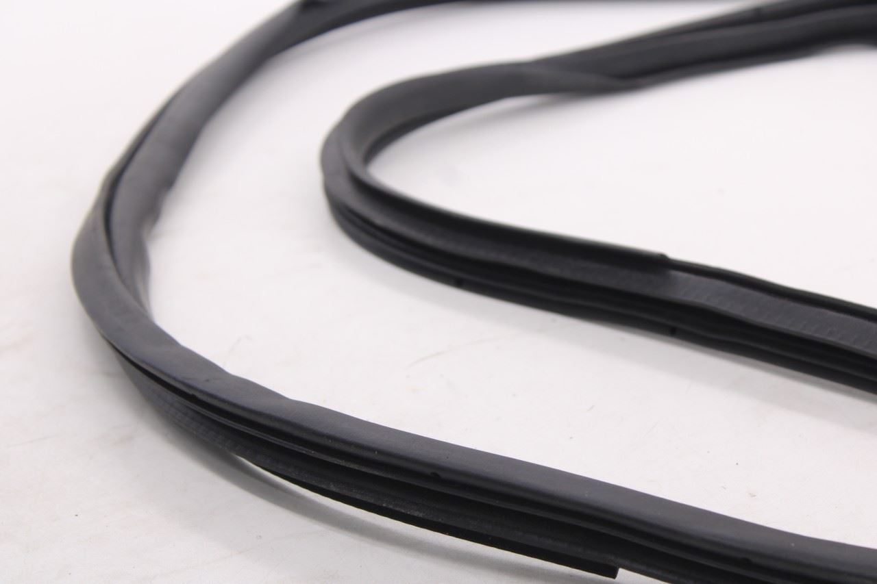 2011-25 Mitsubishi Outlander Sport SE Front Right Side Door Weatherstrip On Body4