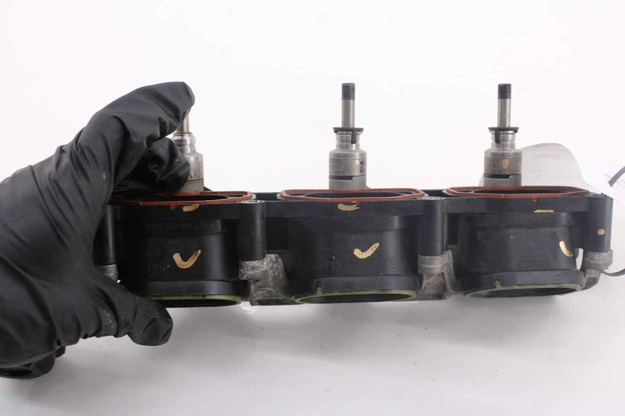 10-16 Audi S4 Premium Plus 3L Right Engine Lower Intake Manifold 06E-133-110-AL - Alshned Auto Parts