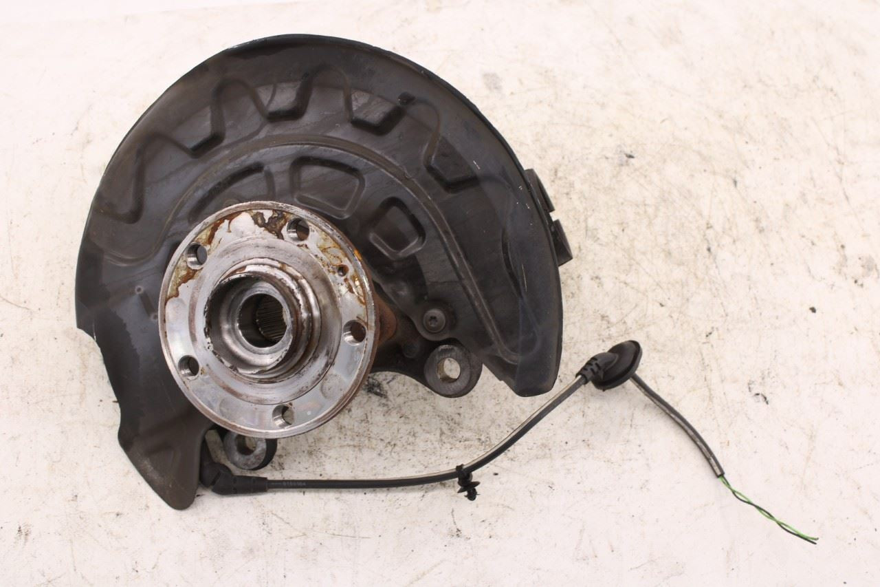 2019-2026 Volkswagen Jetta SE Front Right Passenger Side Spindle Knuckle Hub0