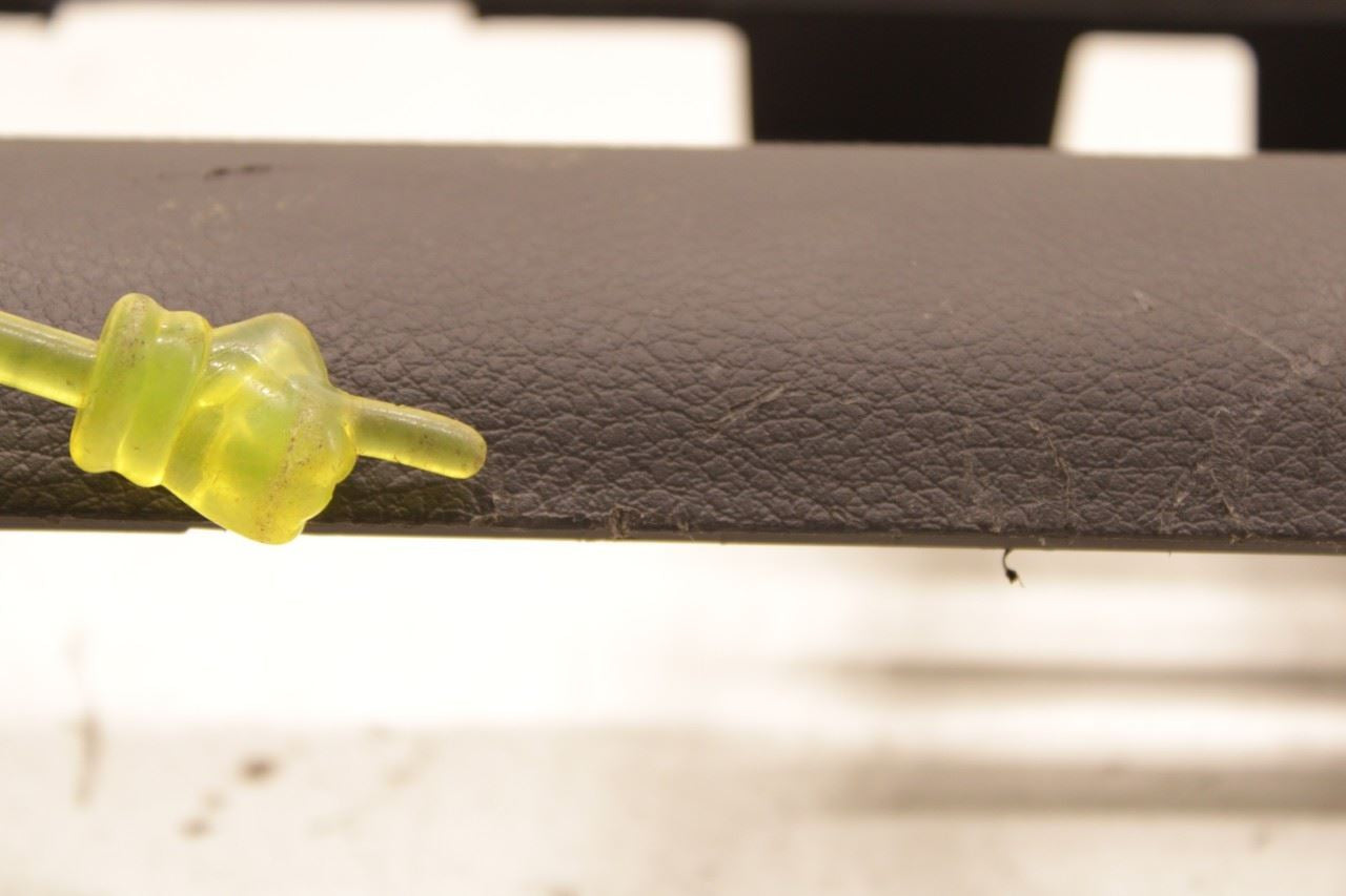 13-18 RAM 2500 Tradesman Front Right Seat Outboard Shield Panel 5MZ88DX9AA *ReaD - Alshned Auto Parts