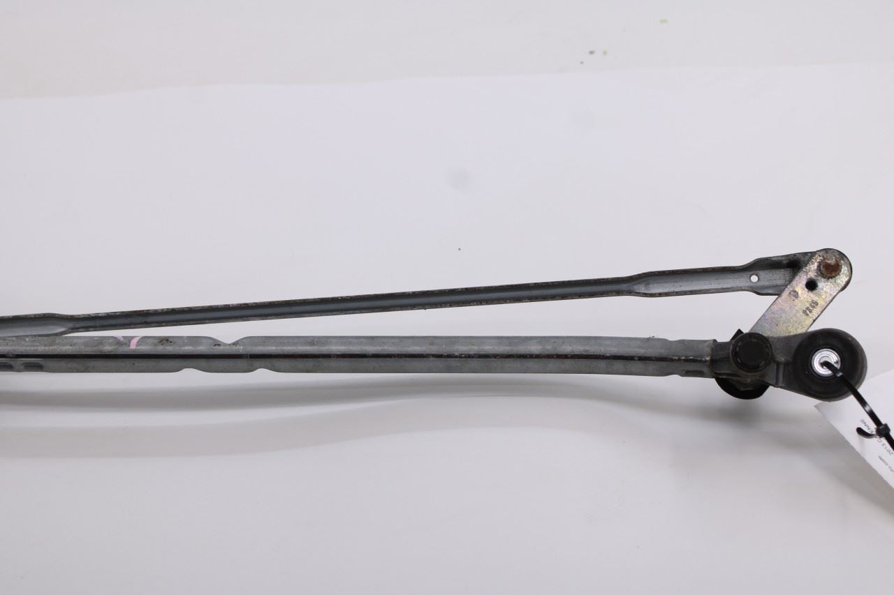 2011-2018 Porsche Cayenne S Front Windshield Wiper Transmission Linkage w/ Motor4