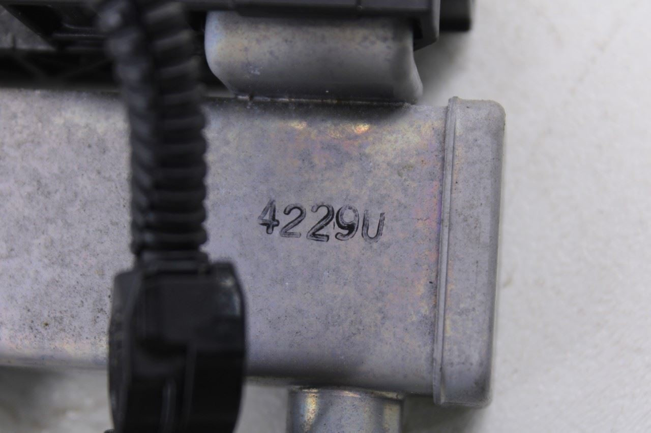 2020-2024 Toyota Corolla LE 2.0L Upper Fuel Rail with Injectors 23814-F2020 OEM7