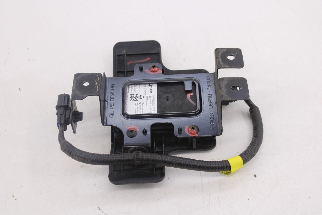 20-22 KIA Sportage Nightfall Rear Right Blind Spot Detection Radar Sensor Module14