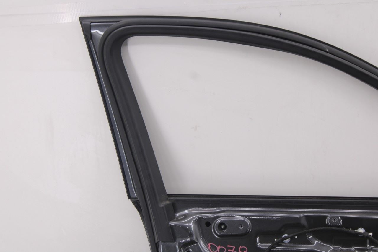 2009-2017 Audi Q5 Premium Front Left Driver Side Door Shell Panel 8R0831051E OEM16