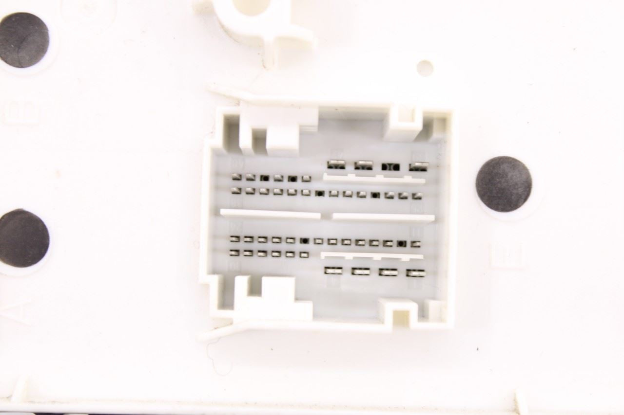 2015 Dodge Durango SXT Body Computer Control Module BCM BCU 68236139AE OEM - Alshned Auto Parts