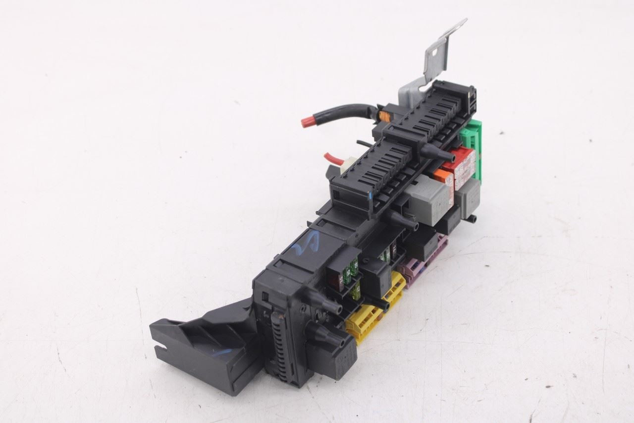 08-09 Mercedes-Benz C350 Sport 3.5L RWD Rear Trunk SAM Fuse Relay Junction Block - Alshned Auto Parts