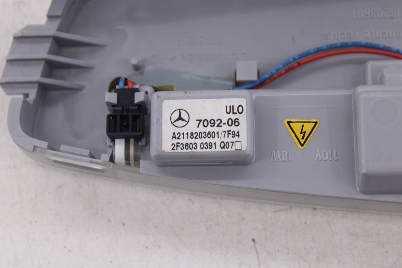 02-09 Mercedes-Benz E500 5.0L RWD Right Side Center Overhead Reading Light Lamp - Alshned Auto Parts