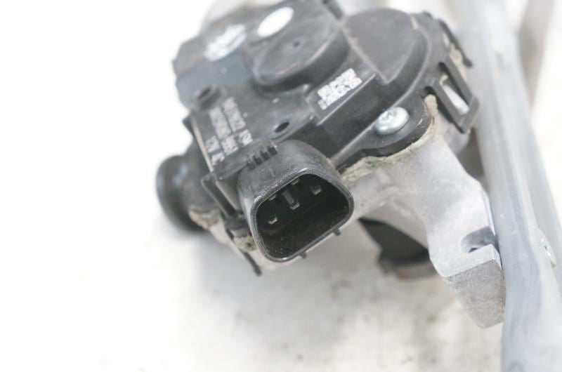 18-24 Chevrolet Traverse LT 3.6L Windshield Wiper Linkage w/ Motor 84518622 OEM - Alshned Auto Parts