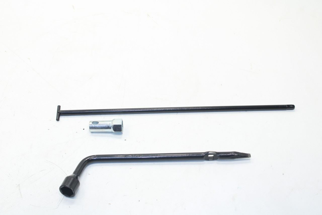 13-20 Nissan Pathfinder SV 3.5L Lift Jack and Tool Kit w/ Tools Bag 99550-3JA1A - Alshned Auto Parts