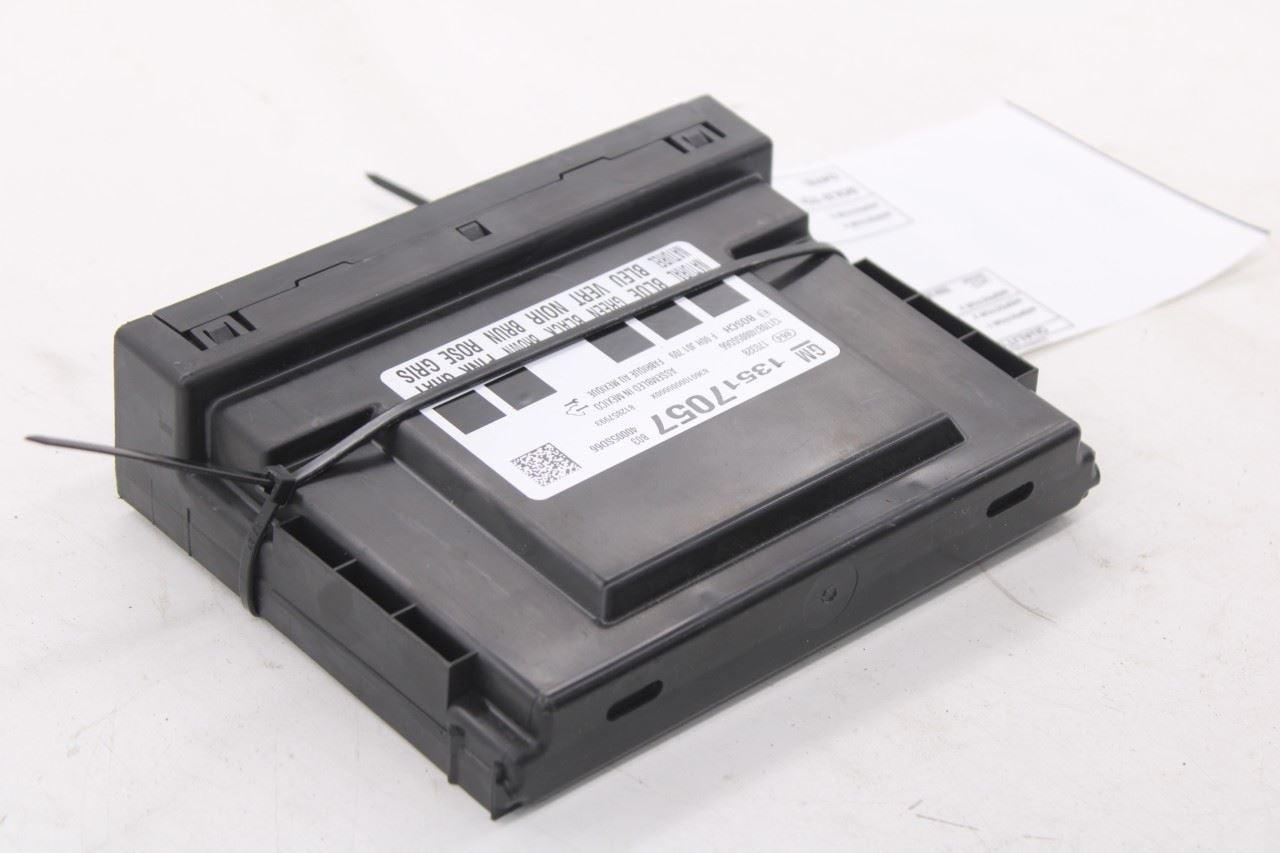 2018-2020 Chevrolet Equinox LT Body Computer Control Module BCM BCU 13517057 OEM4