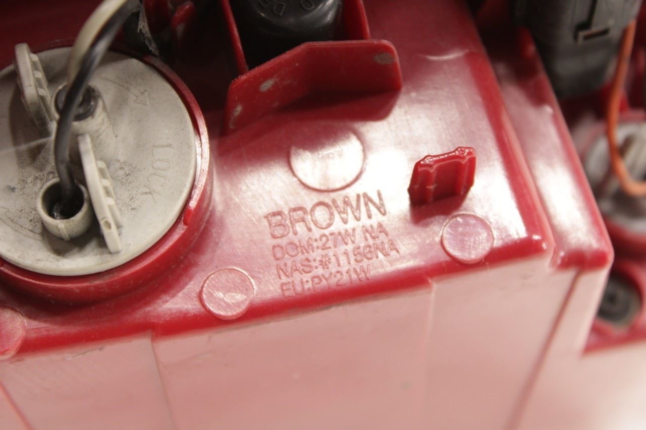 2011-2017 Hyundai Veloster Turbo Rear Right Side Tail Light Lamp 92402-2V100 OEM - Alshned Auto Parts