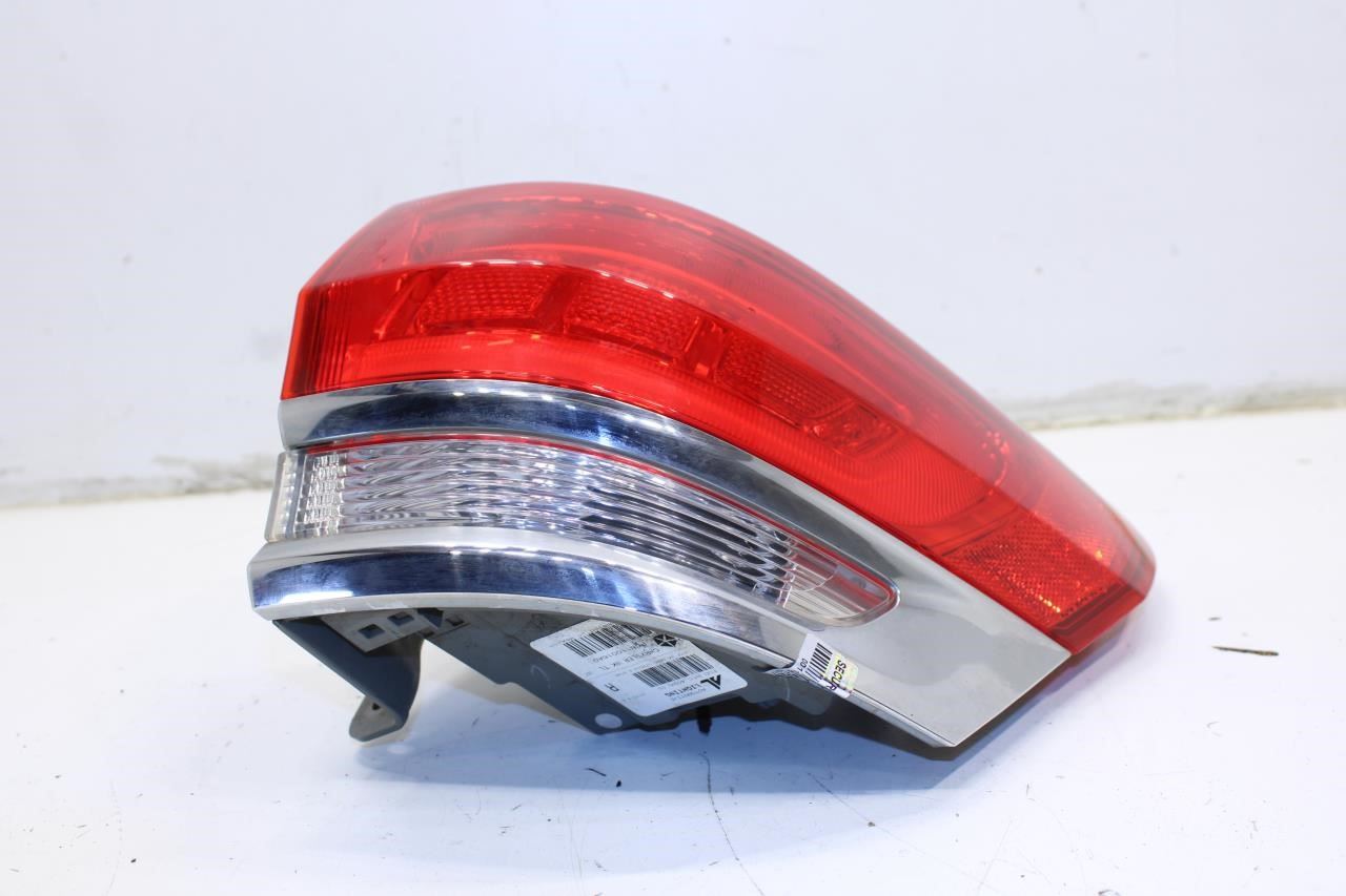 2014-2018 Jeep Grand Cherokee Limited Rear Right Side Tail Light Lamp 68110016AD - Alshned Auto Parts
