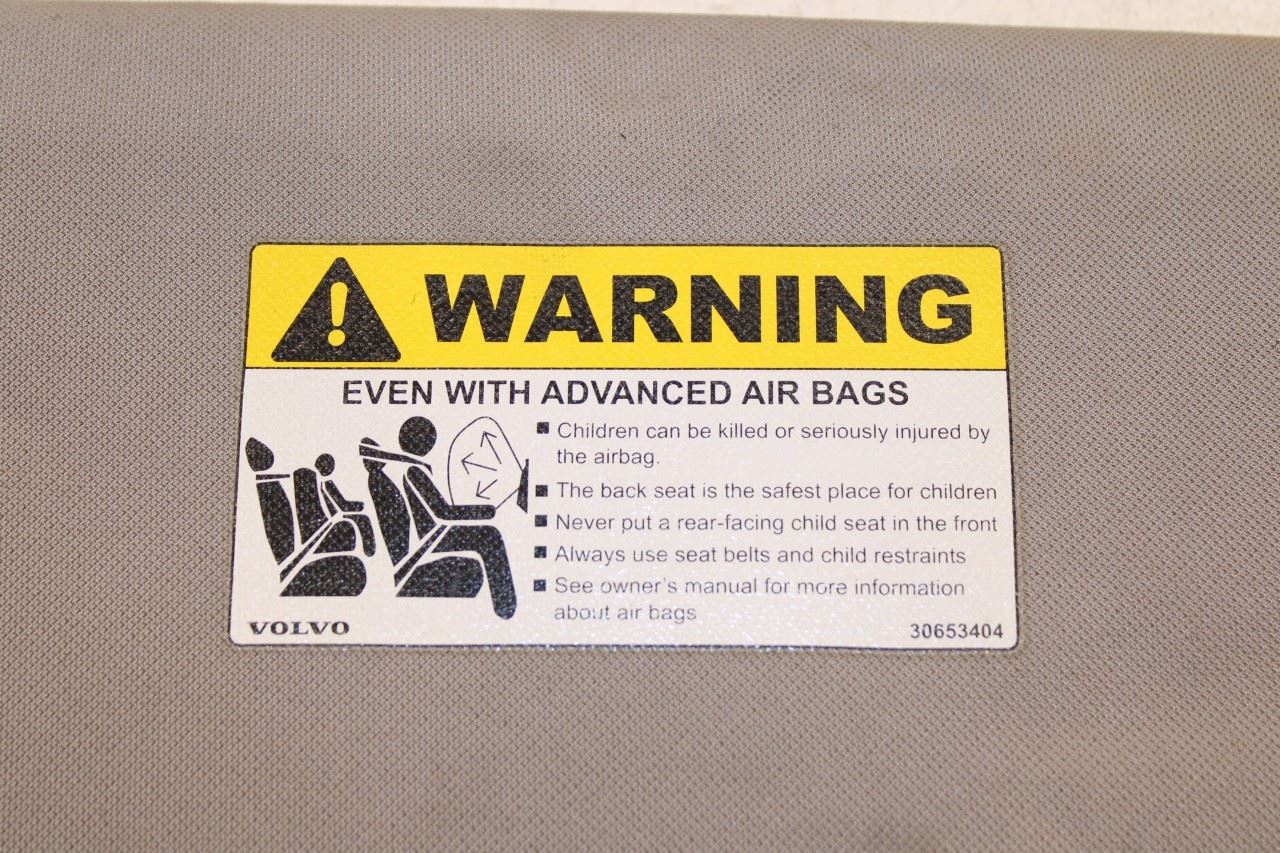 2015-16 Volvo S60 T5 Premier Front RH and LH Sun Visor Set w/ Illuminated Mirror - Alshned Auto Parts