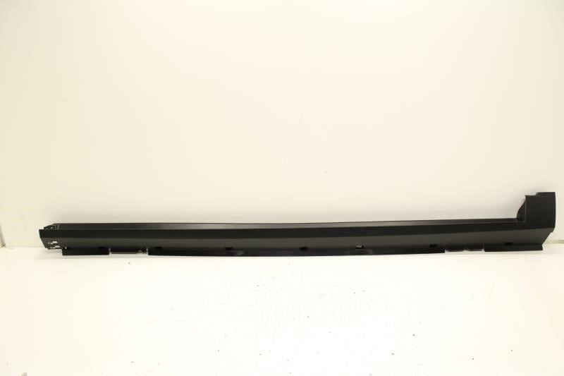 2024-2025 Chevrolet Trax Right Passenger Side Rocker Panel Molding 42865650 OEM - Alshned Auto Parts