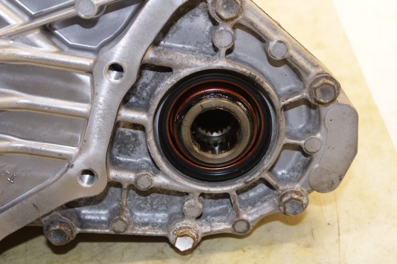 2014-2017 Infiniti QX50 3.7L AWD Transfer Case 112K 33100-1MD1B OEM - Alshned Auto Parts