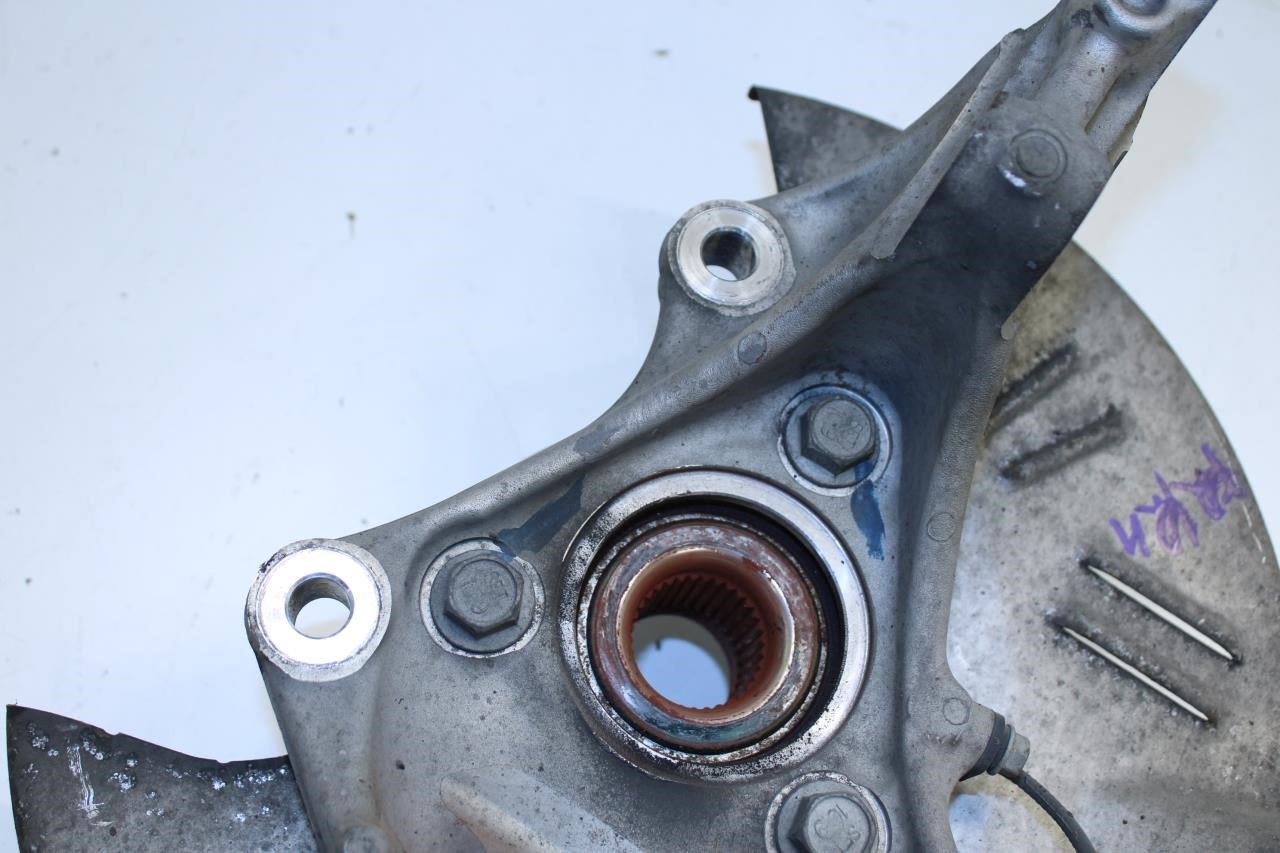 2017-2023 GMC Acadia SLT-1 Front Right Side Spindle Knuckle Hub 84560116 OEM - Alshned Auto Parts