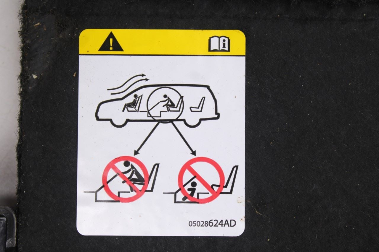 13-20 Dodge Grand Caravan GT 2nd Row Left Side Load Floor Cover Panel 5XQ69DX9AC - Alshned Auto Parts