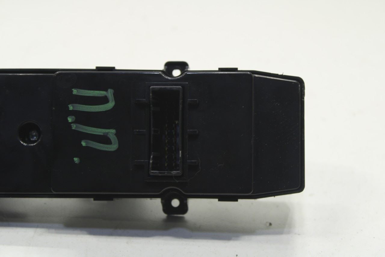 2019-2020 KIA Sorento LX Front Right Power Window Switch 93575-C6120KHI OEM - Alshned Auto Parts