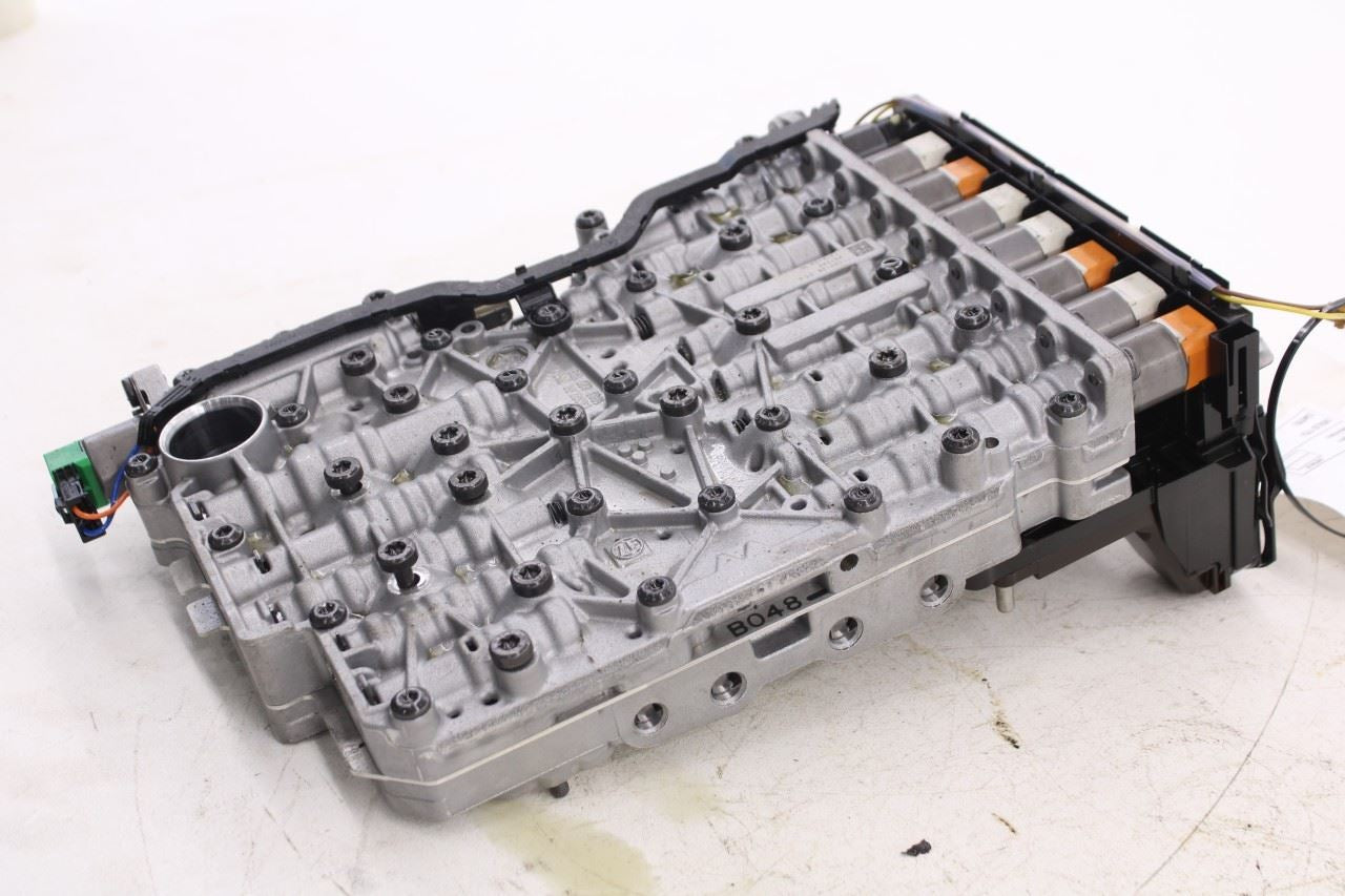 2018-20 Jaguar XE R-Dynamic S 2.0L AWD 8-Spd Auto Transmission Valve Body w/ Pan1