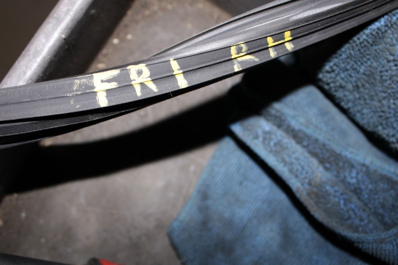 2014-20 Infiniti QX60 Front Right Door Run Channel w/ Belt Molding Weatherstrip - Alshned Auto Parts