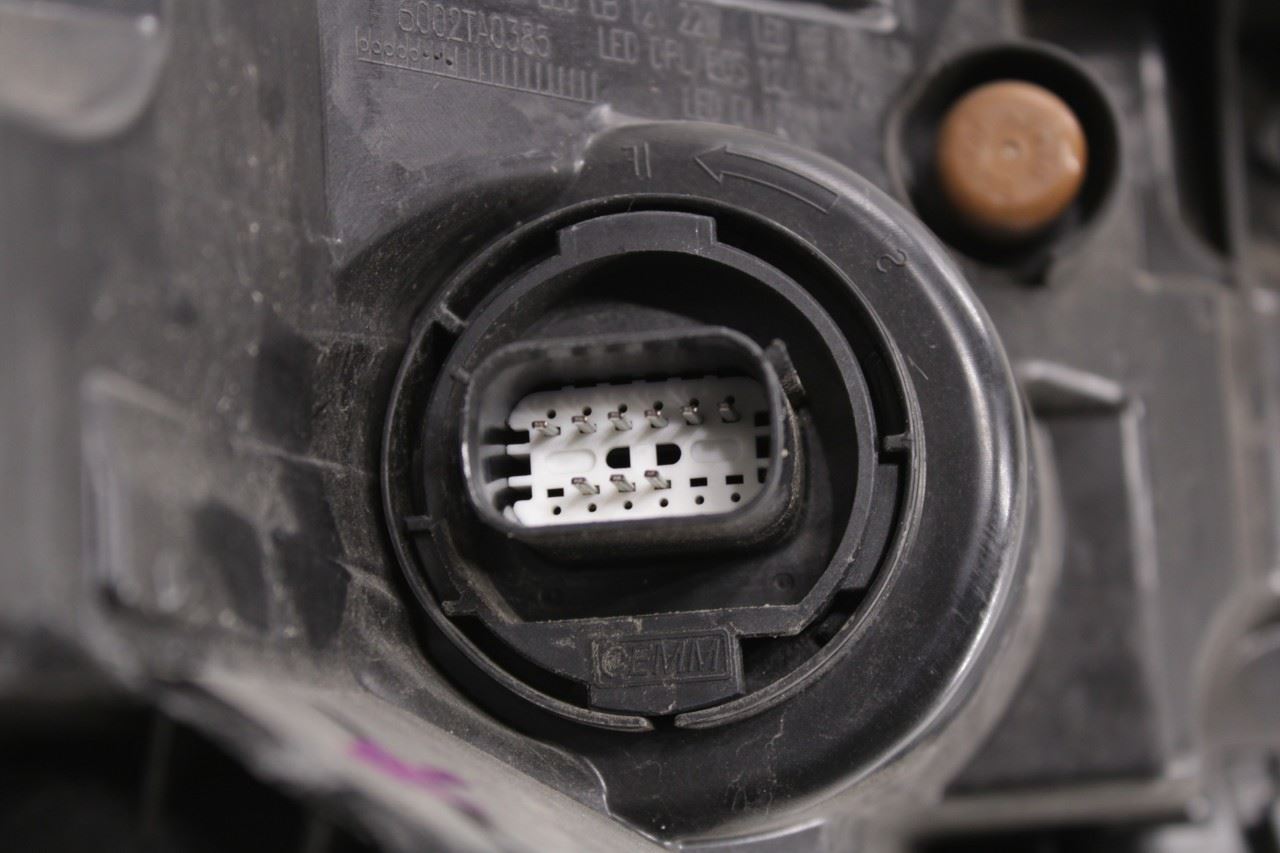 19-23 Jeep Cherokee Latitude Front Driver Left Side Headlight Lamp *ReaD AS IS* - Alshned Auto Parts