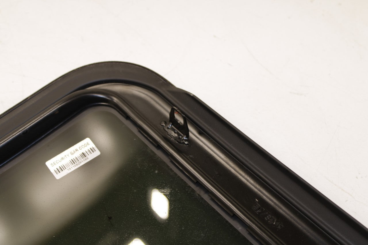 2014-2020 Maserati Ghibli S Q4 Roof Sunroof Window Glass 673009009 OEM - Alshned Auto Parts